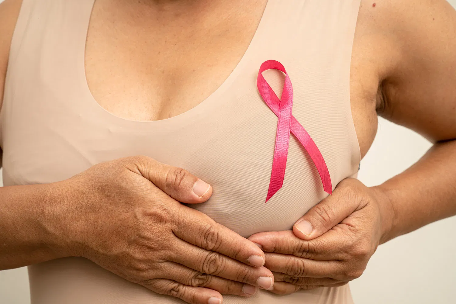Read more about the article Octombrie este luna de conștientizare a cancerului mamar